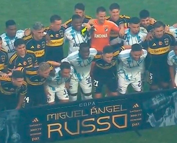 Boca y Millonarios rindieron un emotivo tributo a Miguel Ángel Russo