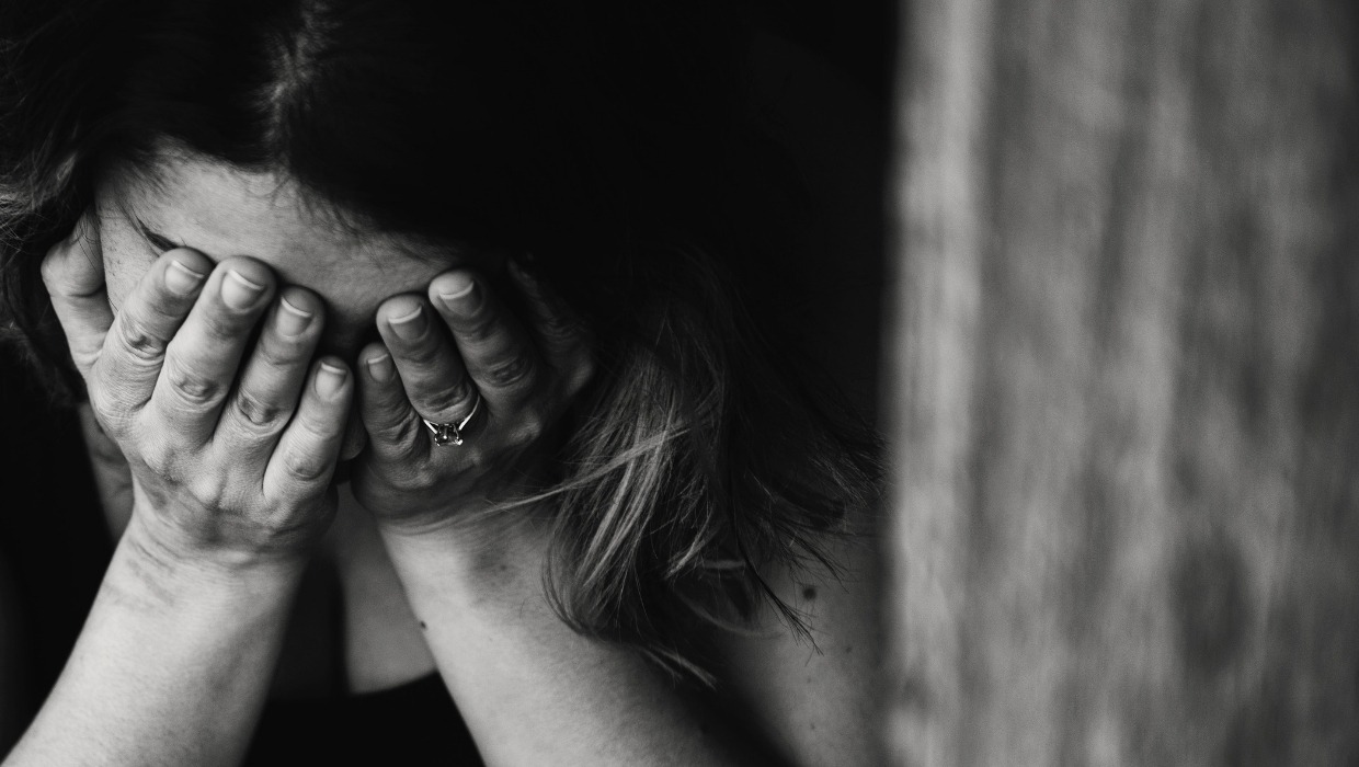 Horror familiar: entró al cuarto de su sobrina, le tapó la boca y la abusó