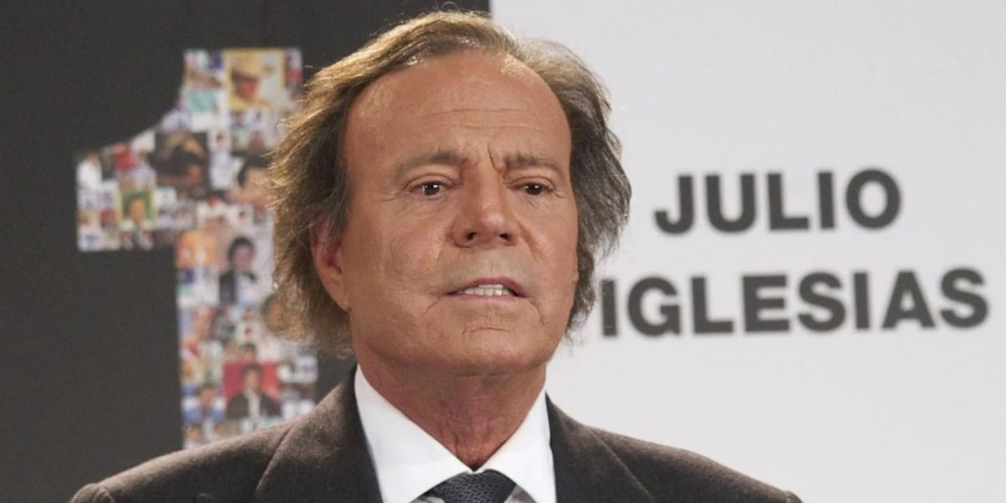 Guerra legal y versiones cruzadas: así reaccionó Julio Iglesias tras las denuncias de abuso